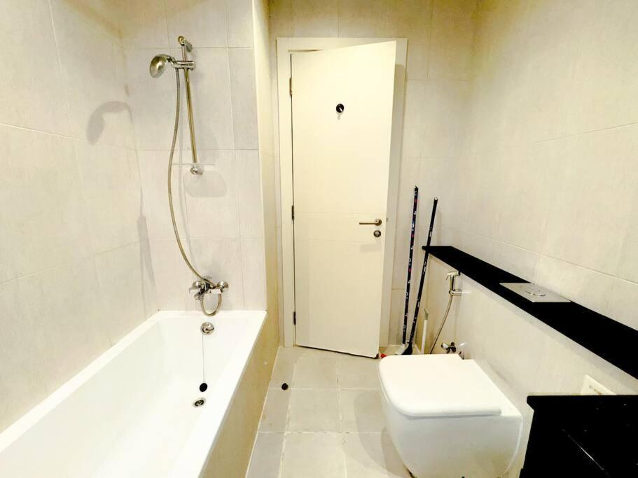 The Spacious At Jvc- Ezytrac Apartment